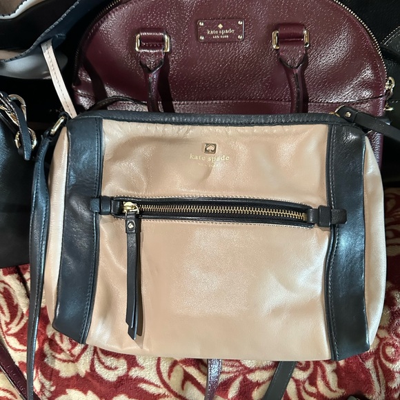 Bundle of Kate Spade. As is but minimal wear seven (7) bags - Picture 6 of 15